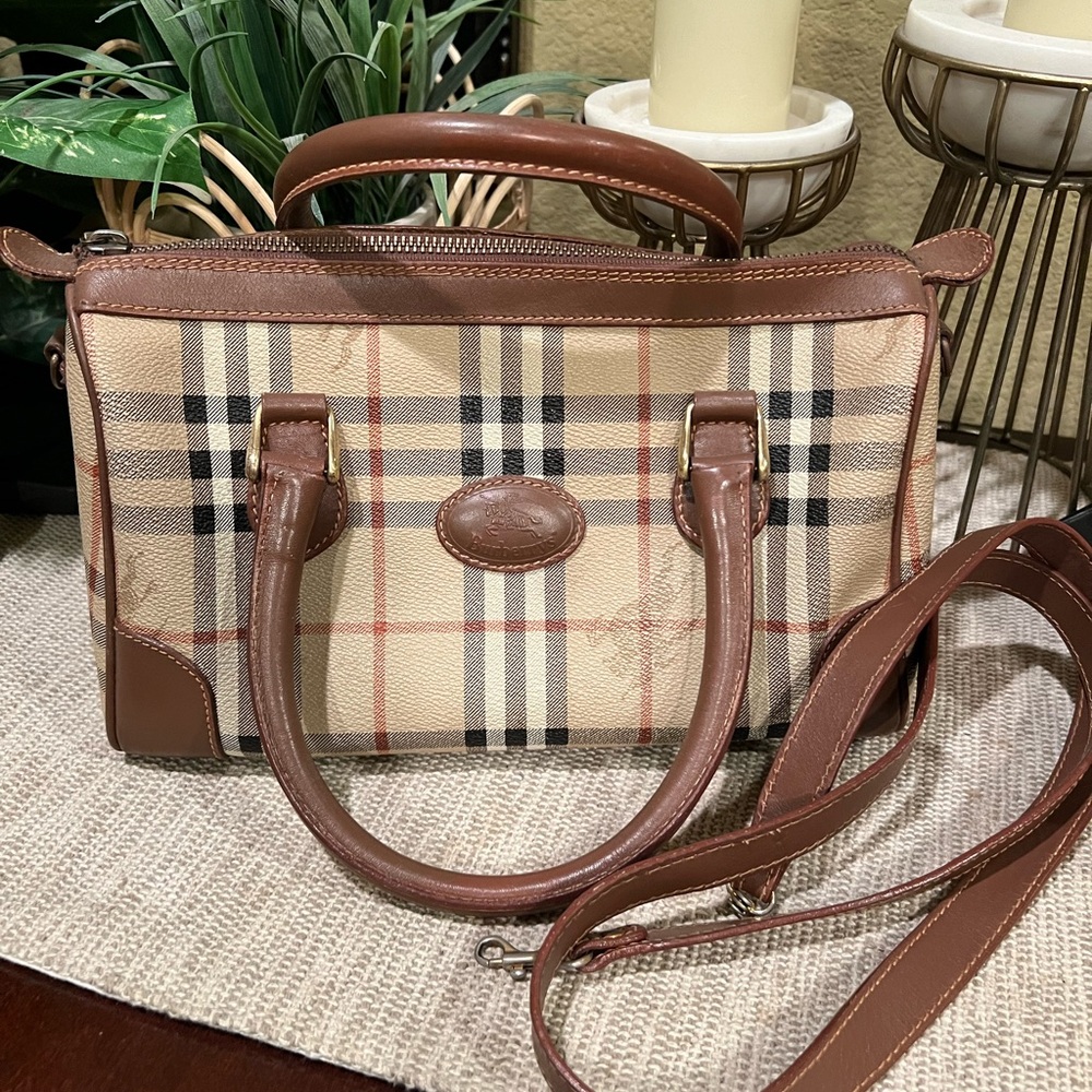 SOLD! Burberry doctor bag shoulder crossbody tote